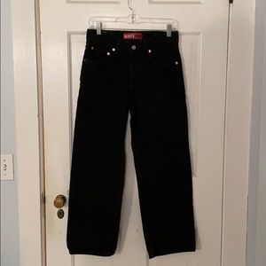 Levi’s relaxed fit black jeans